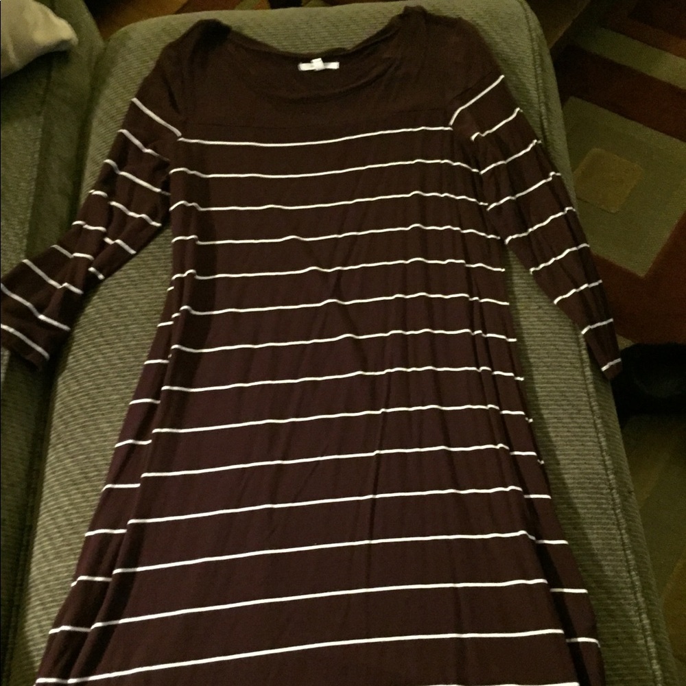 Maurices 24/7 three quarter sleeve dress burgundy